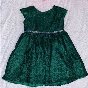 Beautiful green dress, size 5